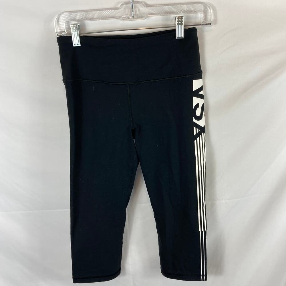 VSX Sport Knockout Crop Leggings Size Small Black Graphic
